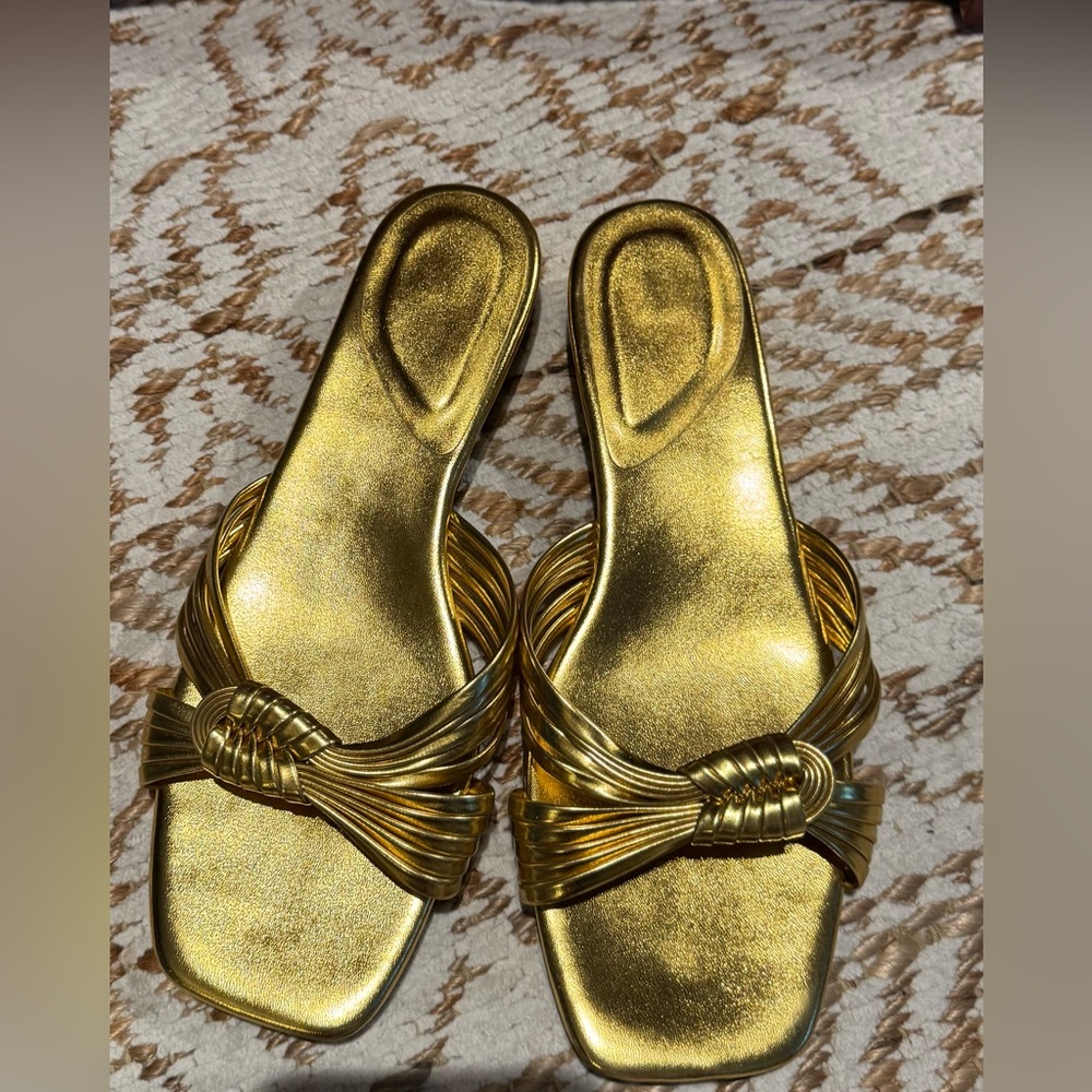 Elegant Gold Women's Slide Sandals